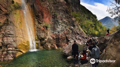 Shengjergji Waterfall