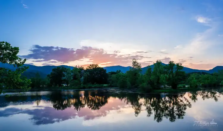 Hotels in Caryville