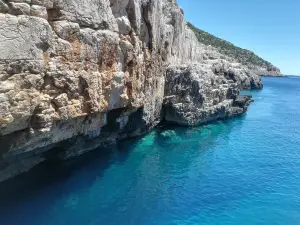 Odysseus Cave