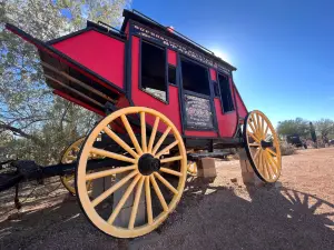 Superstition Mountain - Lost Dutchman Museum