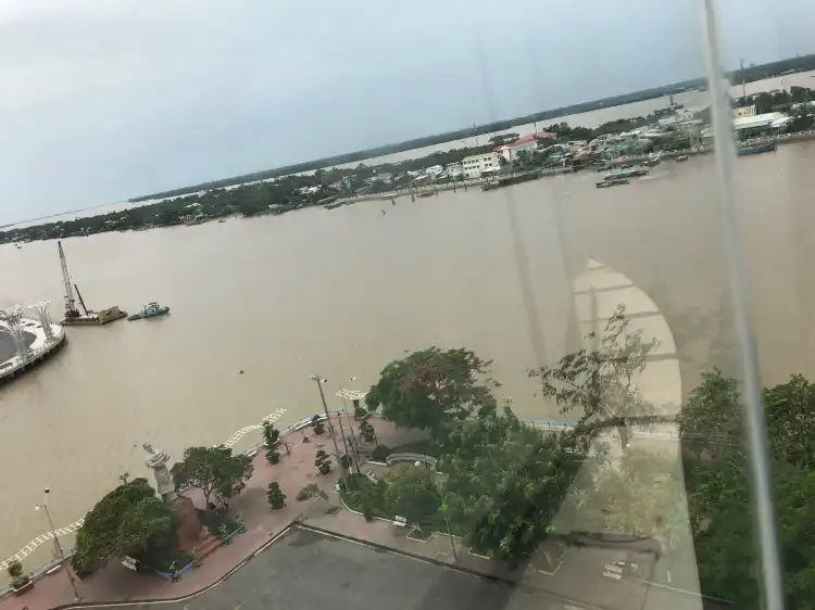 Hotel dekat Monument Thu Khoa Huan