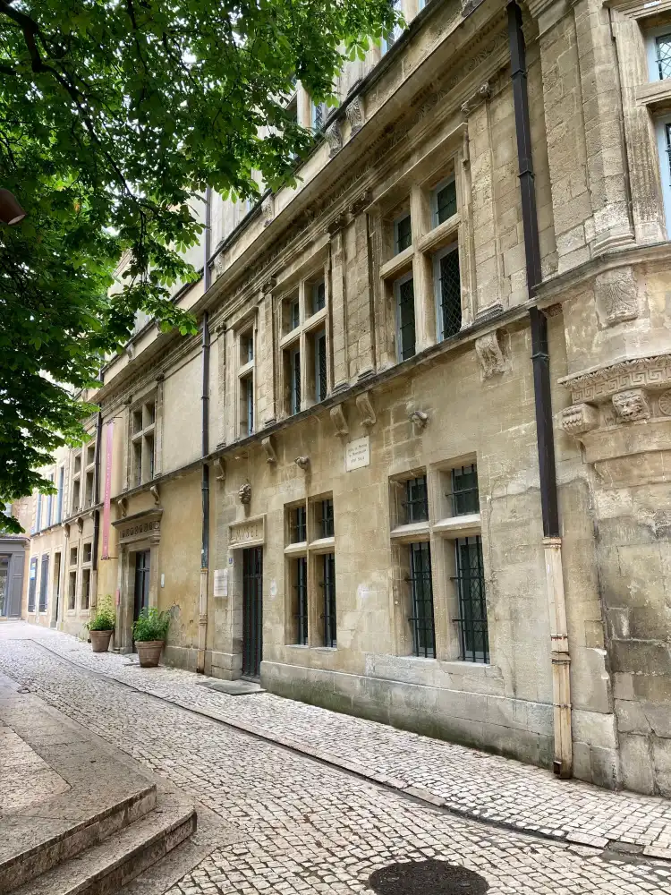 Hotels near Sade Hotel