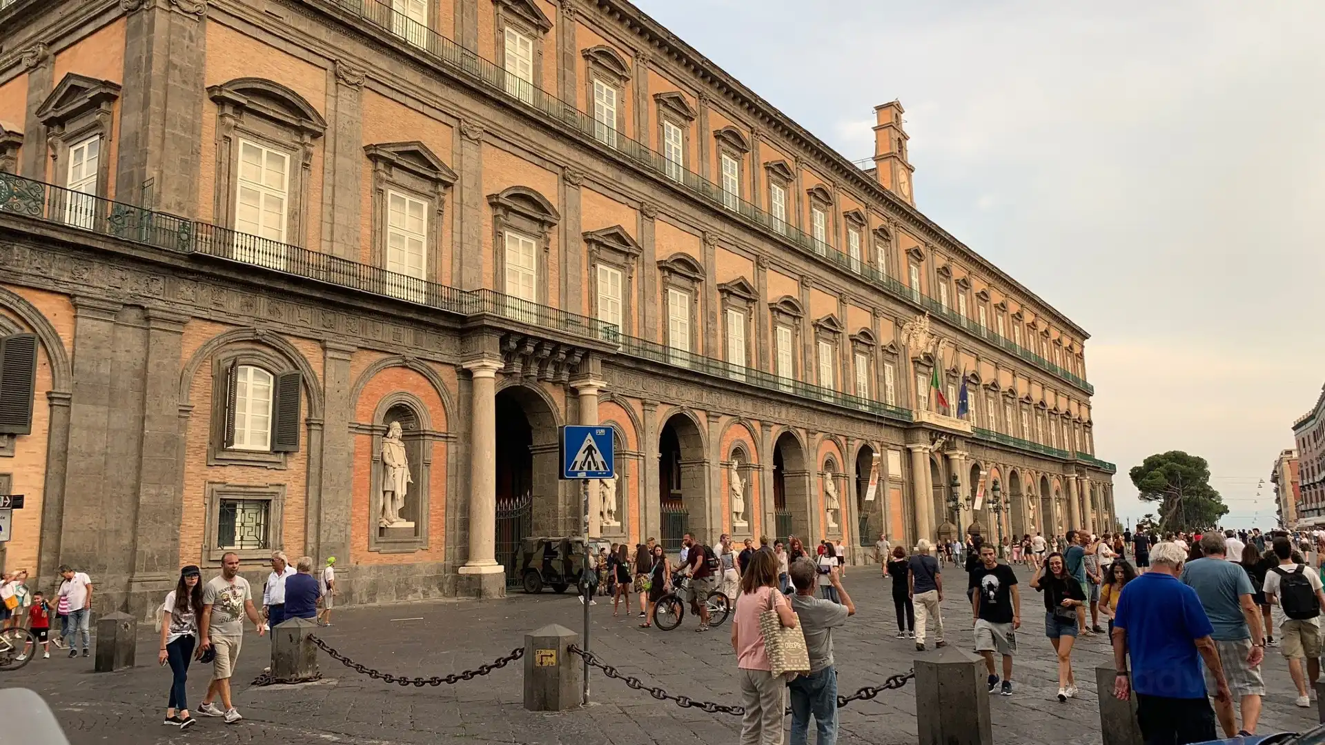 Hotels near Palazzo Salerno