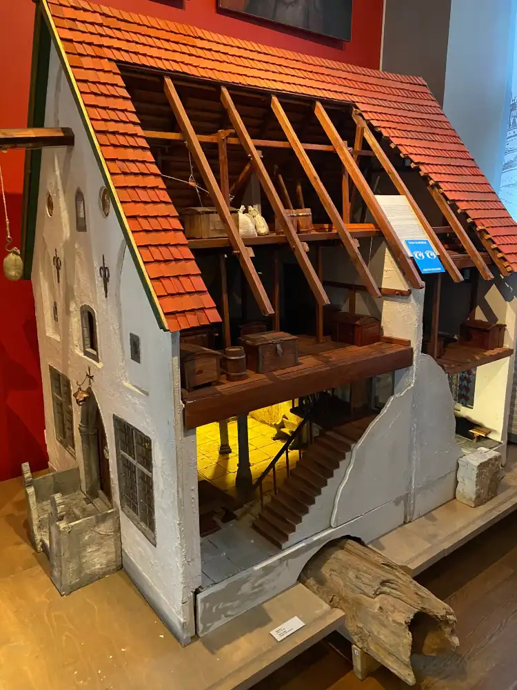 Hotels near Tallinn City Museum