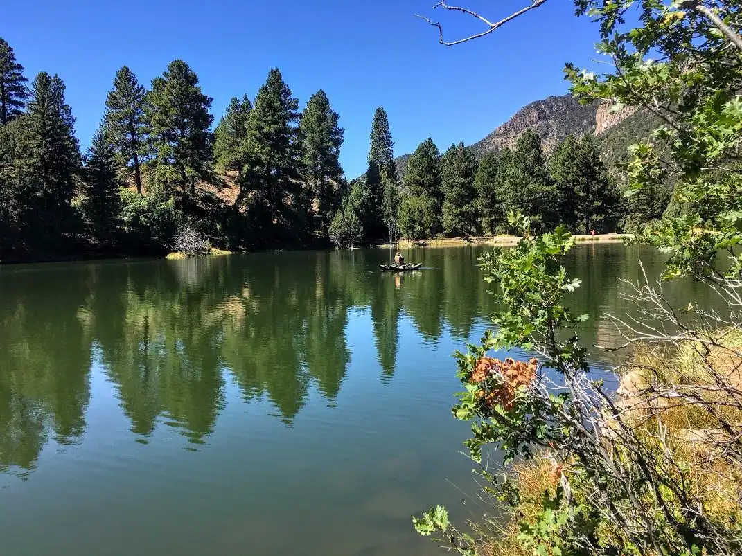 Hotels near Fishlake National Forest