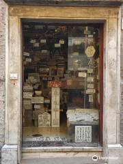 The shop of Marmoraro