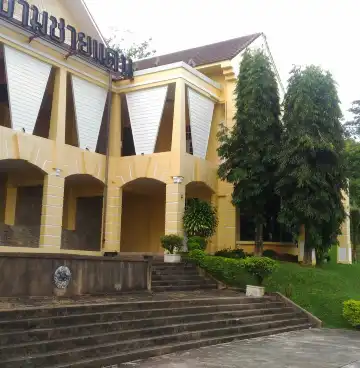 鄰近勿洞市博物館的酒店