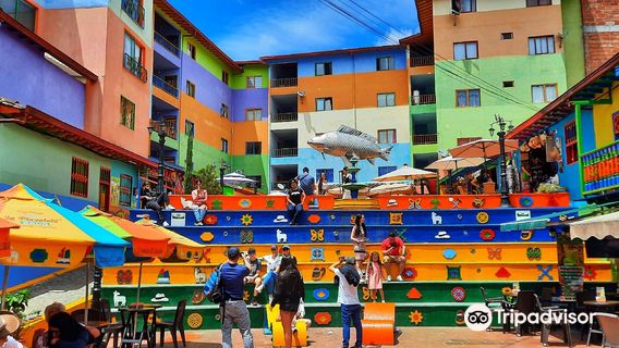 Plazoleta de Los Zócalos