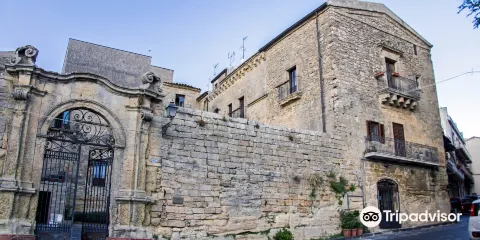 Palazzo Pollicarini