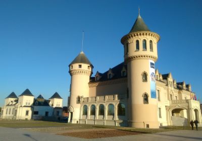 Museo Municipal de Arte en Vidrio Mava