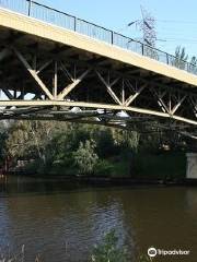MacRobertson Bridge