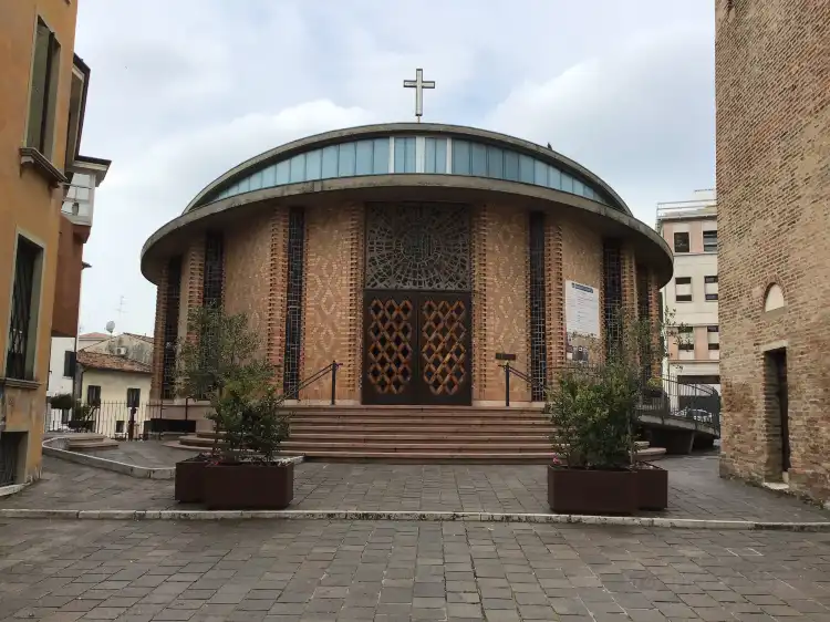 Hotels near Chiesa di San Martino Urbano