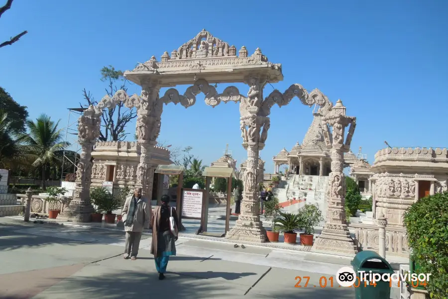 Pavapuri Jain Temple