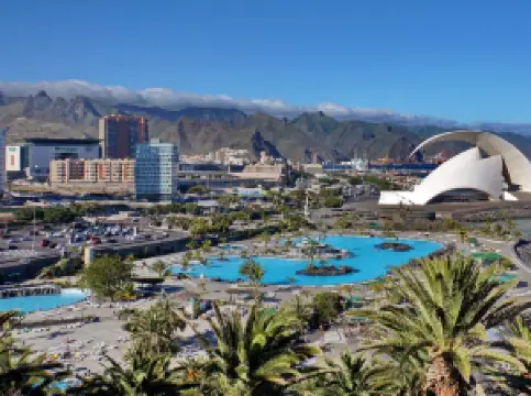 Parque Maritimo Cesar Manrique