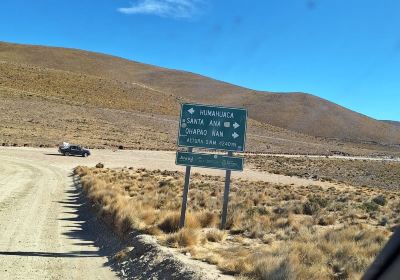 Mirador A la cercanía de los 14 Colores del Hornocal