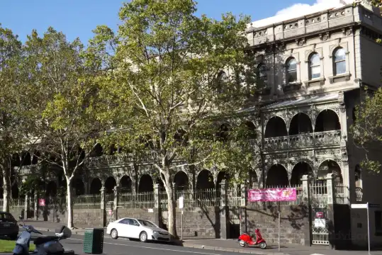 Hotels near Tasma Terrace Gift Shop and Gallery