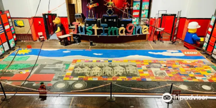 Toy and Plastic Brick Museum