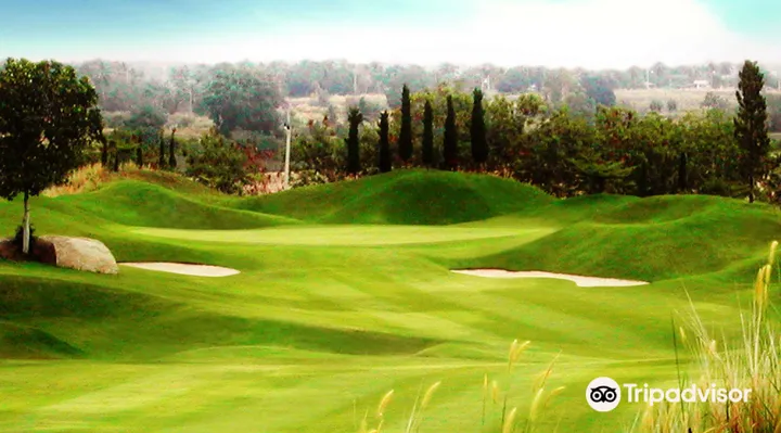 2_Phoenix Golf & Country club