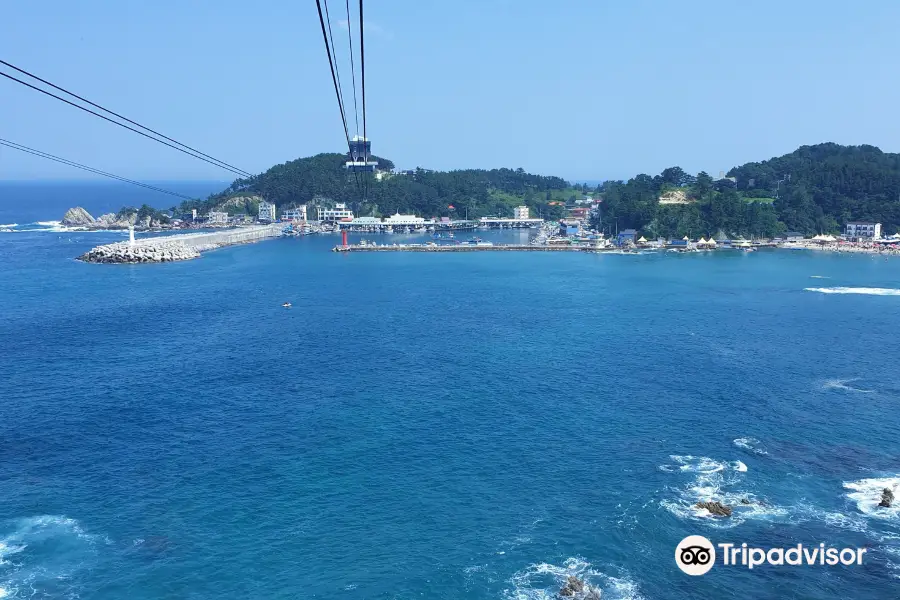 Samcheok Maritime Cable Car (Yonghwa Station)