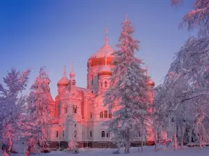 Belogorskiy Svyato-Nikolayevskiy Missionerskiy Muzhskoy Monastyr', Religioznyy Kompleks