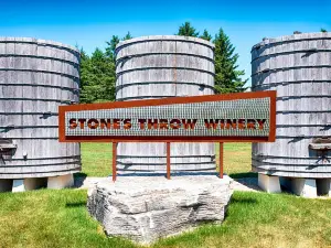 Stone's Throw Winery