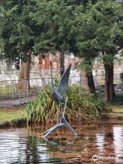 Skulptur "auffliegender Reiher" Von Fritz Melis