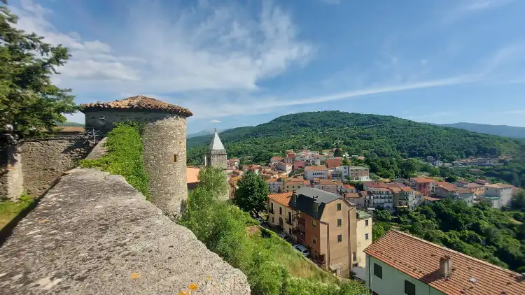 Hotels in Carpinone