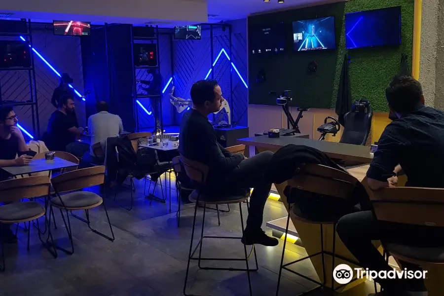 MOXX VR - The Virtual Reality Cafè