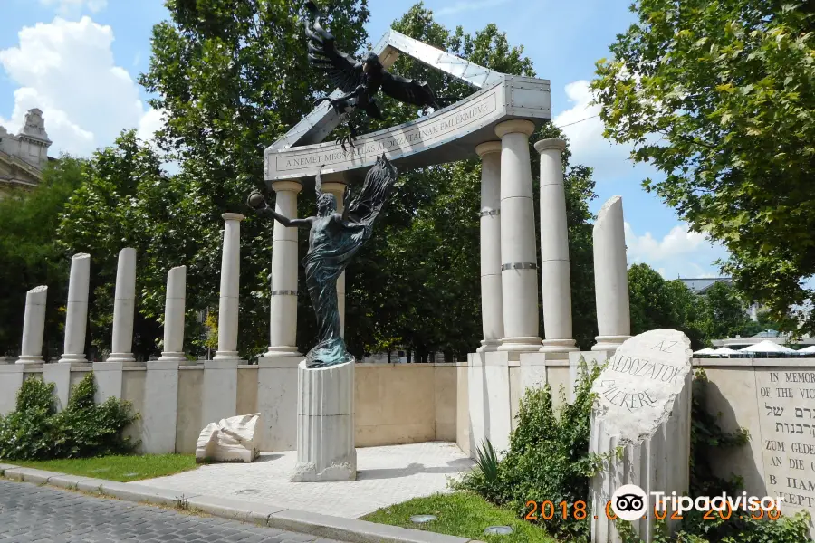 Memorial to the Victims of the German Invasion