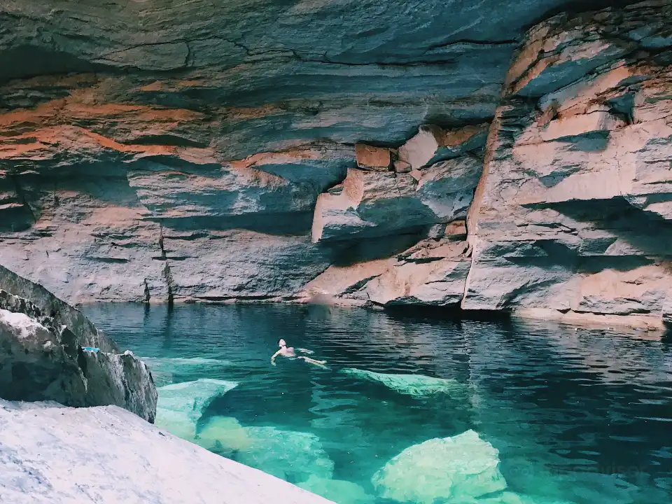 3_Heet Cave