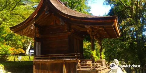 新海三社神社