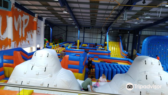 TopJump Trampoline Park