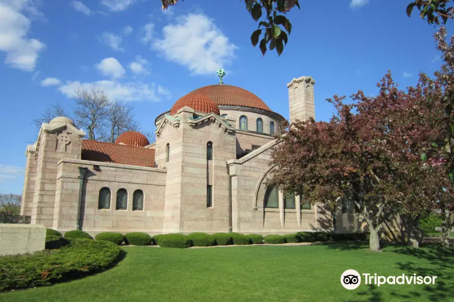 Lakewood Cemetery