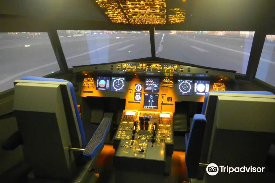 AviaSim Toulouse - Flight simulator