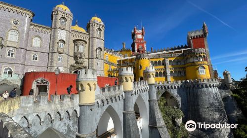 Parques De Sintra-Monte Da Lua