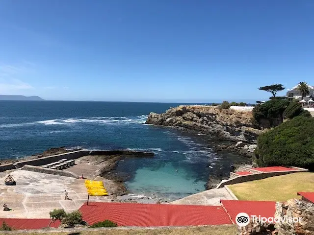 Grotto Beach (Blue Flag)