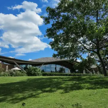 Hotels in Englefield Green