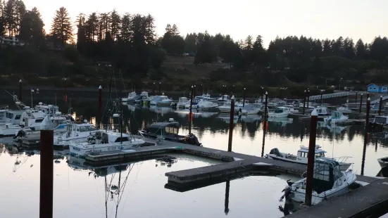 Port of Brookings Harbor, Office