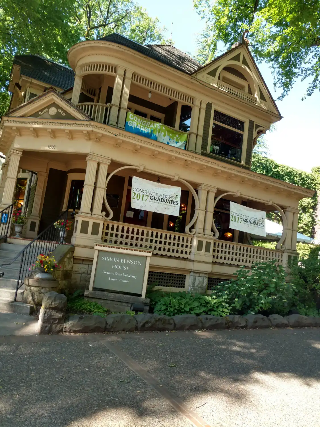 Hotel in zona Simon Benson House