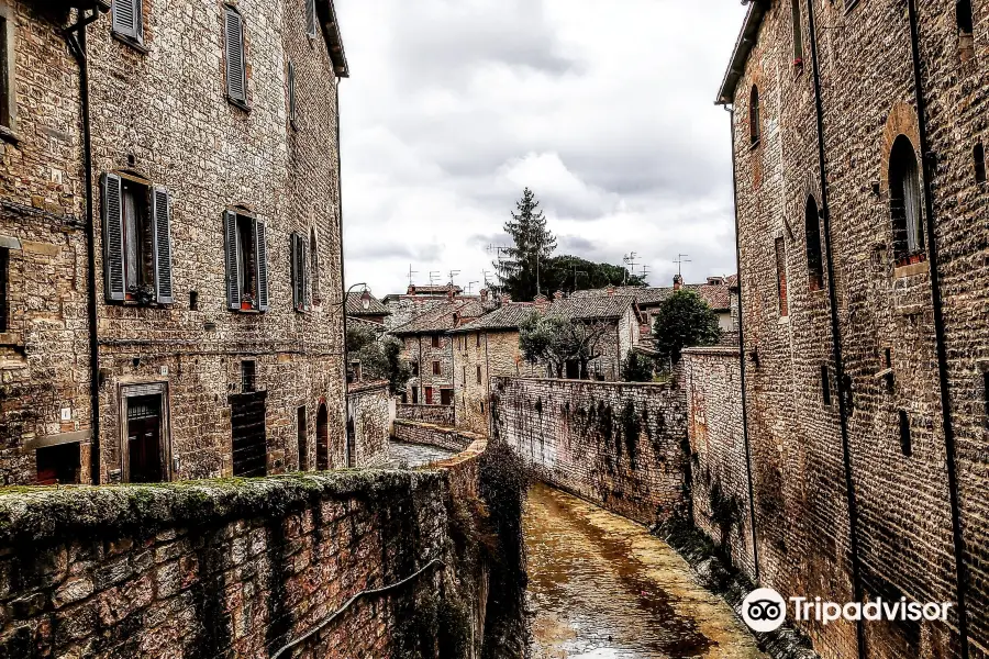 Passeggiata Acquedotto Medievale 'Gola del Bottaccione' Gubbio