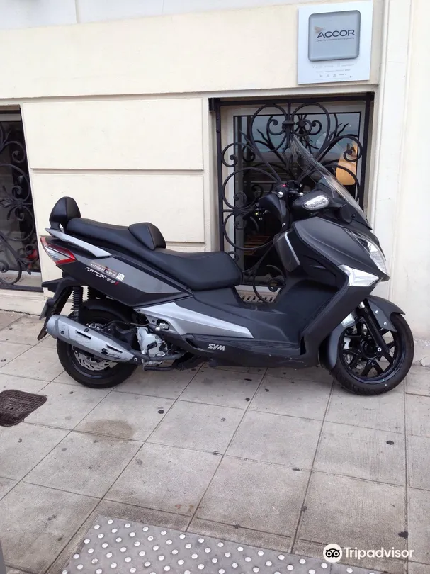 2_Left Bank Scooters