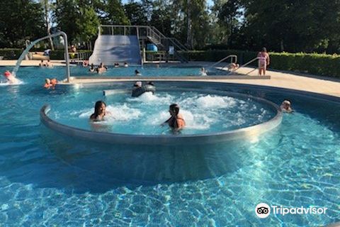 Röthelheim swimming pool with Hannah-Stockbauer-Hall