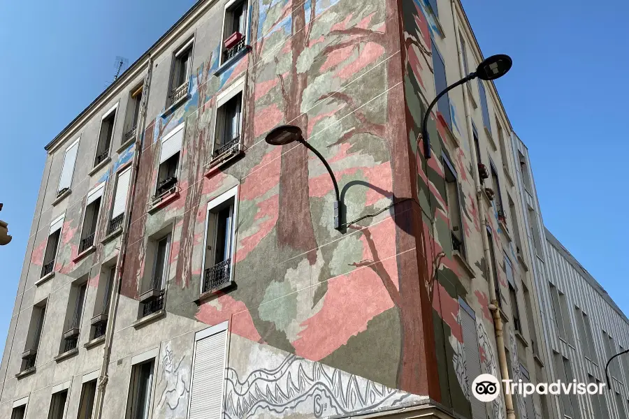 Fresque Arbres Dans la Ville