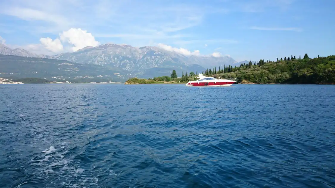 Hotels near Island of St. Mark