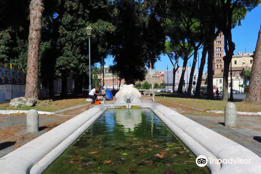 Fontana Lungotevere Aventino