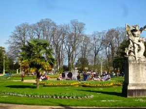 他泊花園