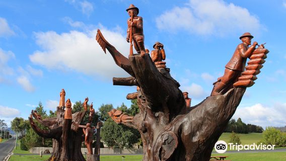 LEGERWOOD CARVED MEMORIAL TREES