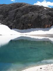 Lake of Antermoia