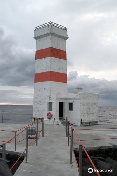 Garður Old Lighthouse