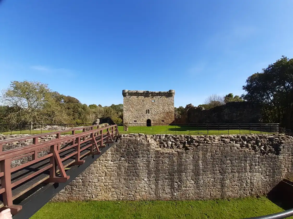 Hotels near Craignethan Castle
